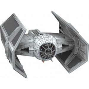 Revell Imperial TIE Advanced est la reproduction du terrible vaisseau de Vador , long de 22 cm il tronera fierement sur vos tables