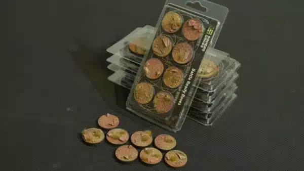 Socles 32mm Badlands est un superbe set socles pour magnifier la peinture de figurines grâce à des socles fait et peint à la main par Gamergrass