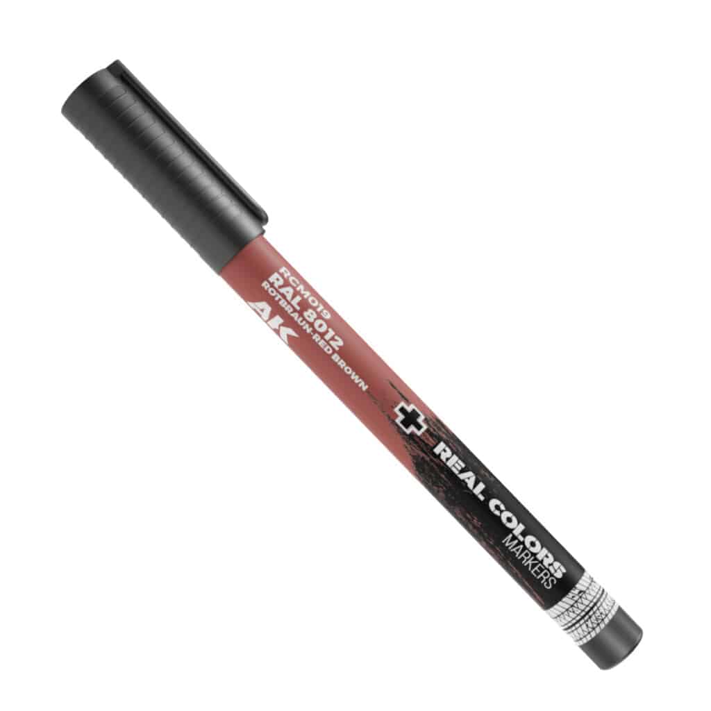 Maxireves a choisi pour vous cette superbe AK 3G Rotbraun Redafin que vous puissiez découvrir la magnifique gamme de set AK 3G