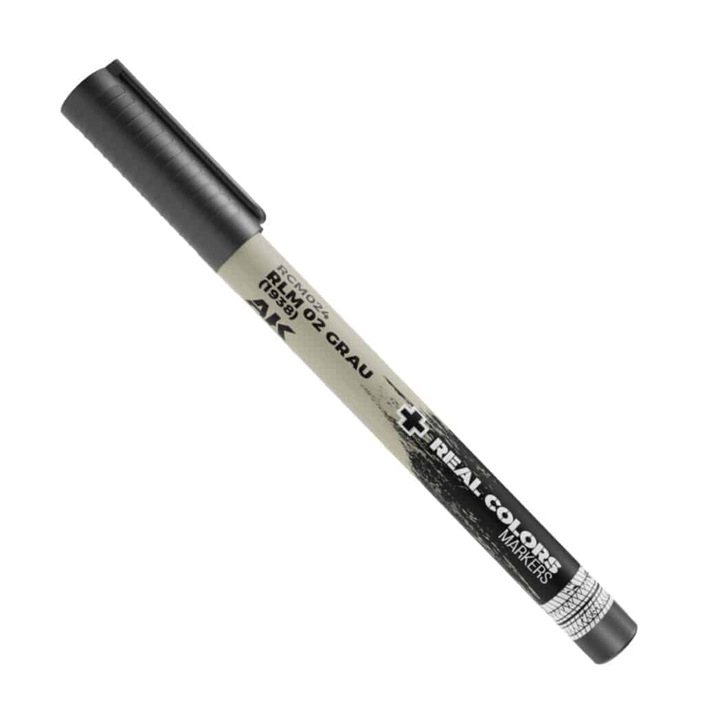 Maxireves a choisi pour vous cette superbe AK 3G RLM 02 Grau (1938) Rc Markers afin que vous puissiez découvrir la magnifique gamme de set AK 3G