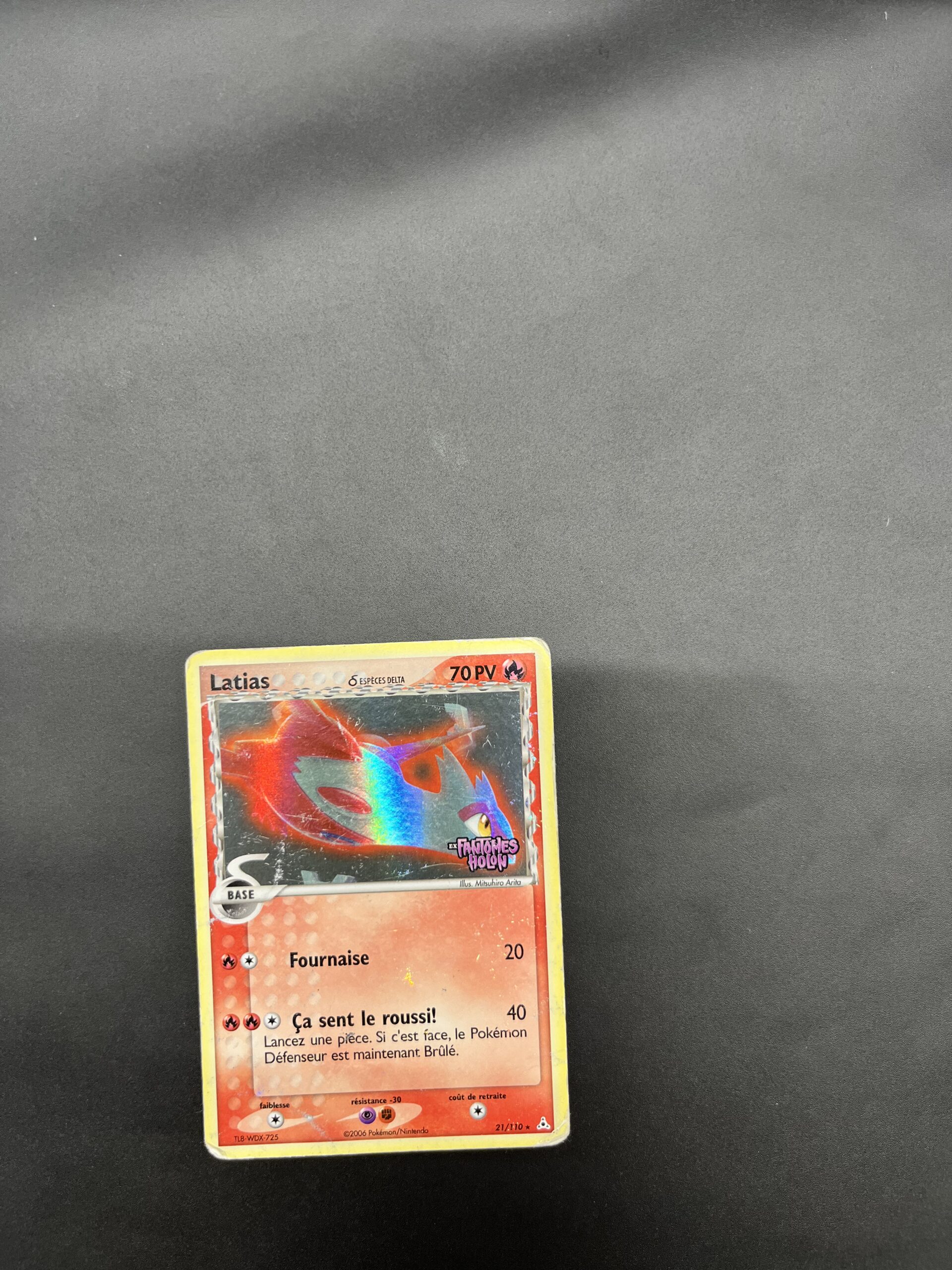 Latias reverse 21/110 Fantomes Holon – Image 2