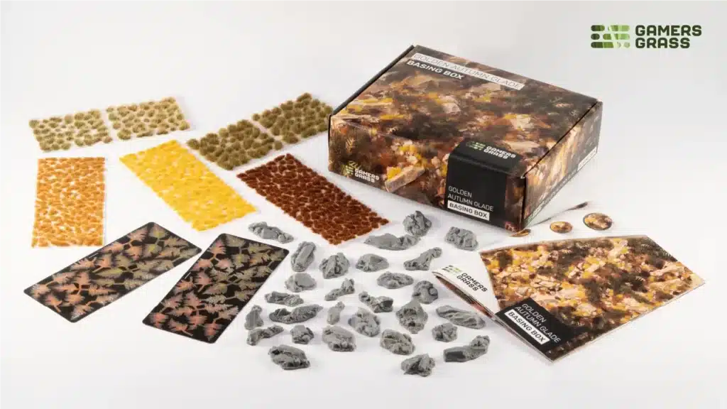 GamersGrass Golden Autumn Glade Basing Box est la nouveauté de Gamersgrass , ce specialiste mondial de la fabrication de touffes et accessoires