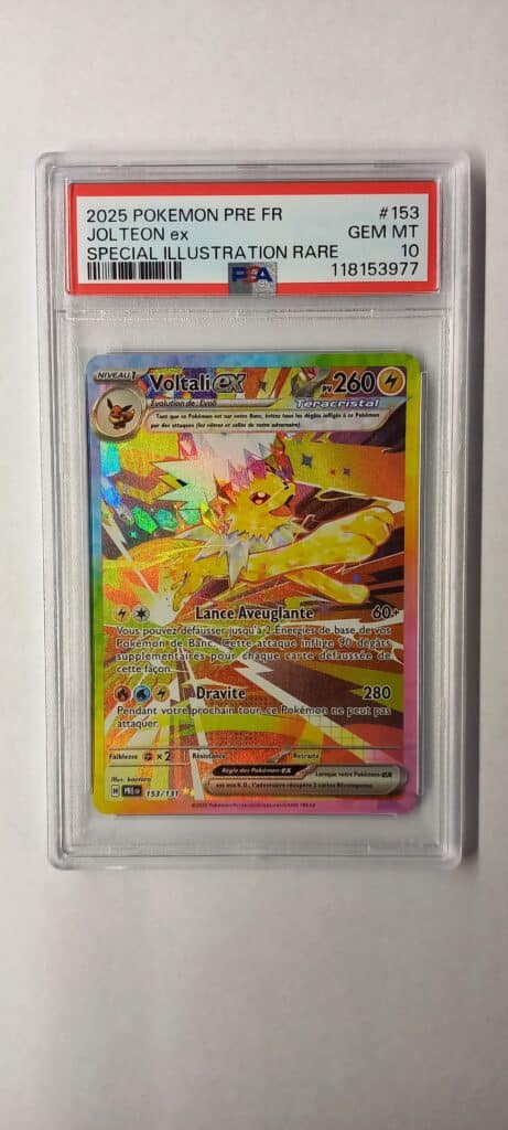 Notre section cartes à l'unité est un moyen simple et original de collectionner votre série préféré. Les cartes sont envoyées protégées.