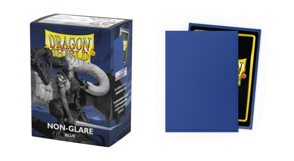 Dragon Shield - 100 protège-cartes standard Mat Non-glare - Bleu les protège-cartes de format standard conviennent aux cartes mesurant jusqu'à 63x88 mm
