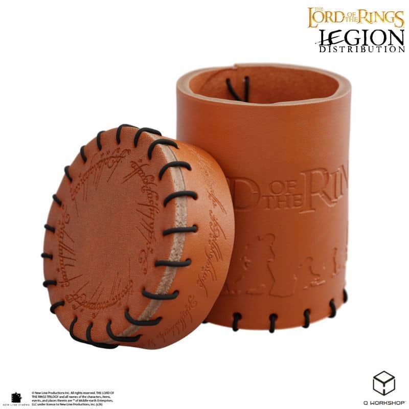 Coupe à dés SDA fait partie des accessoires que nous avons selectionné pour vos parties de JDR ou de figurines dans l'univers du Seigneur des anneaux