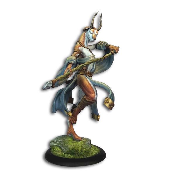 découvrez Kharn-Age : Guerrière khémiste , une des figurines emblématique de la faction des Tembos pour le jeu Kharn-Age de TGCM